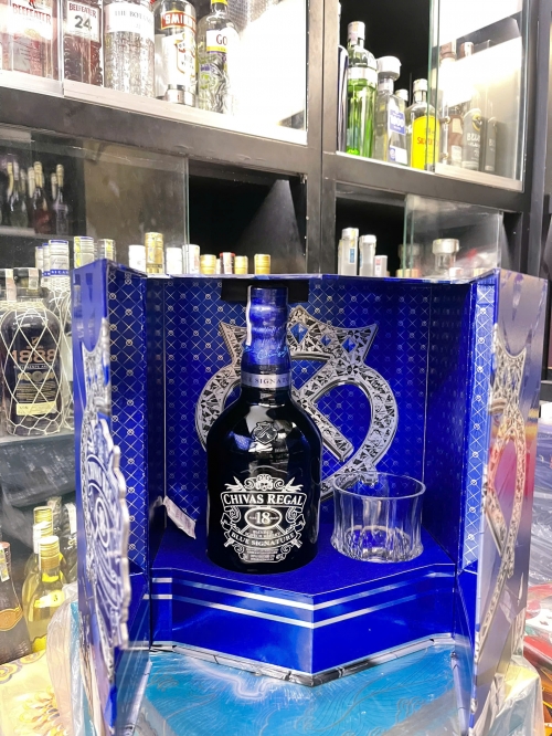 Chivas 18 blue hộp quà tết 2025