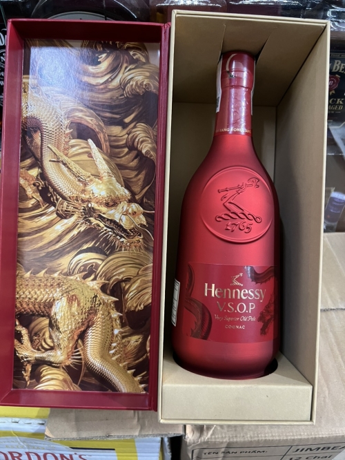 Rượu Hennessy VSOP 2024